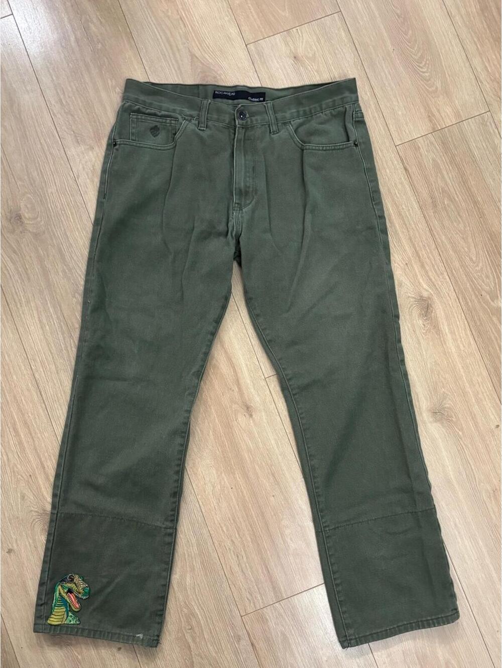 Rocawear Olive Green Straight-Leg Chinos with Embroidered Dragon
